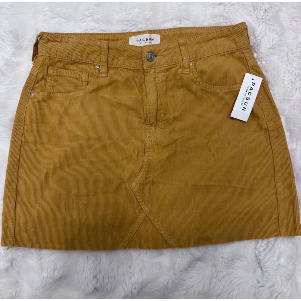 PacSun Mustard Yellow Corduroy Mini Skirt‎ Size 27 Raw Hem NWT